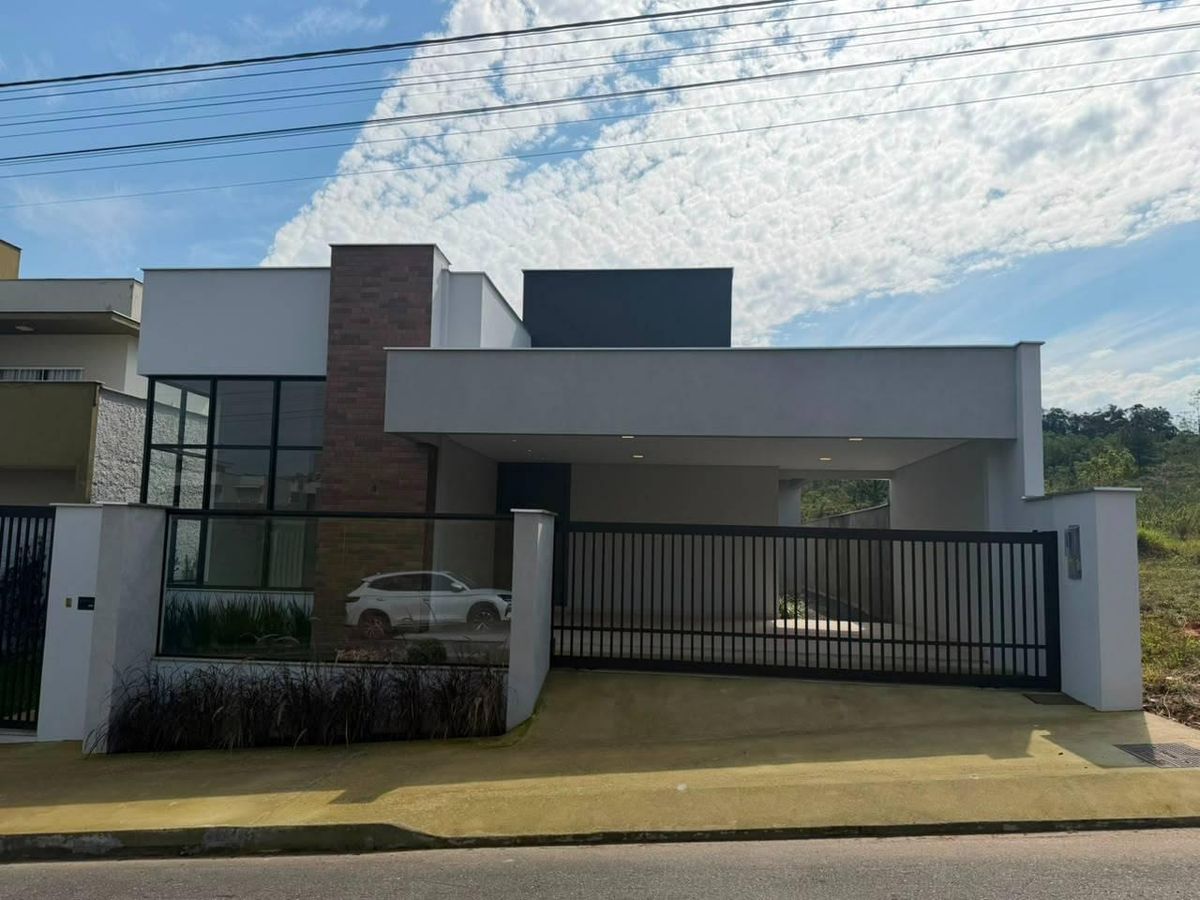 Casa no Montreal Ref 6956 - Casa em Três Rios do Norte, Jaraguá do Sul - à venda - HAUS IMÓVEIS LTDA