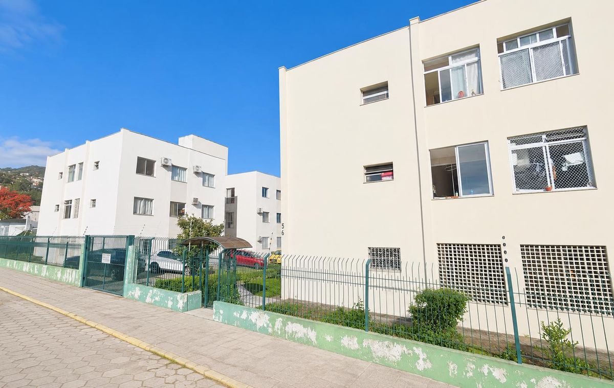 Apartamento à venda 500m da Beira Mar, 3 dormitórios - Agronômica, Florianópolis