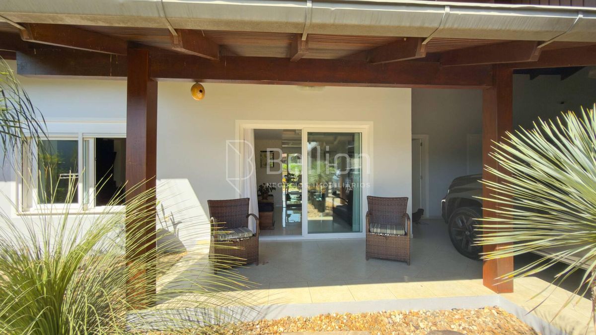Uma casa que traduz alto padrão em cada detalhe.