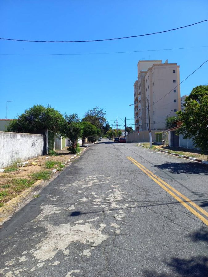 Terreno plano à venda 330 m² em Valinhos. R. José de Oliveira Campos, próximo ao Supermercado BOA. R$ 508K, foto 2
