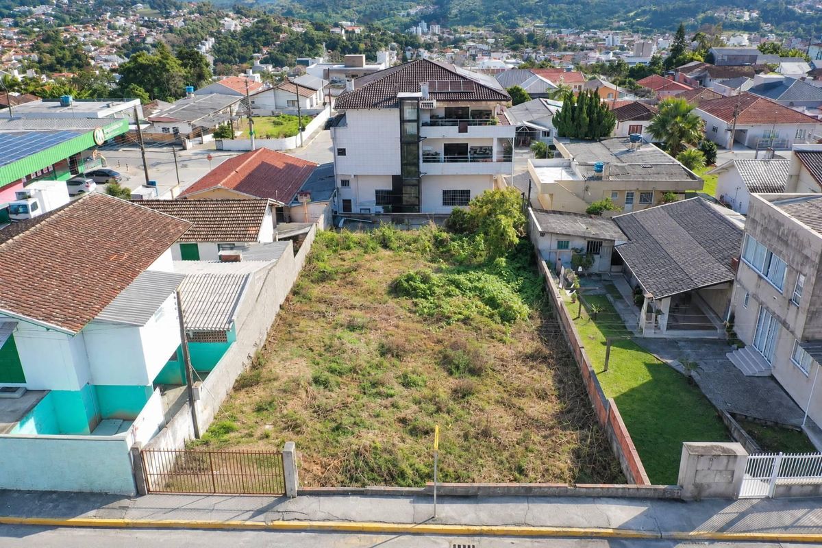 Terreno Urbano - Venda - 450m2 - Investimento - Plano - Rua Guanabara - Boa Vista - Rio do Sul - Terreno/Lote Urbano em Boa Vista, Rio do Sul - à venda - Cifra Imóveis e Empreendimentos Imobiliários