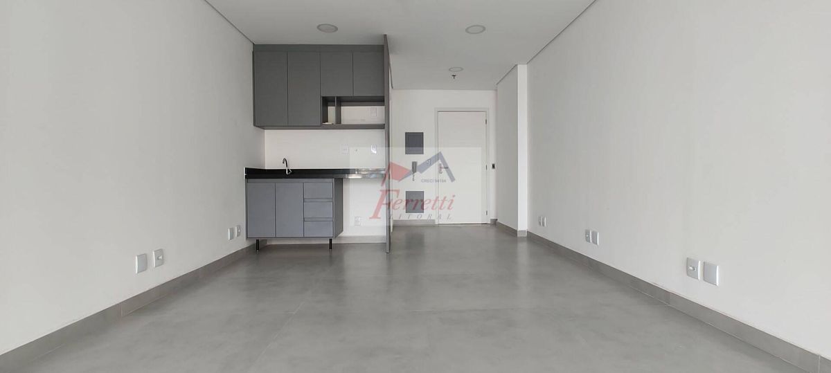 Sala comercial pronta para  locação ao lado do Porto em Valongo Santos-SP