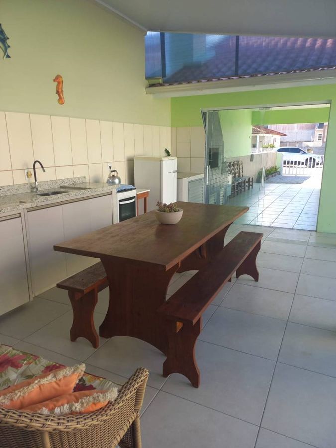 TEMPORADA - Casa em Praia Grande, Governador Celso Ramos - para temporada - Imobiliária Caravelas