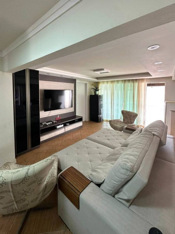 Casa Semimobiliada Com 01 Suíte + 02 Dormitórios | Centro - Jaraguá do Sul - Casa em Centro, Jaraguá do Sul - à venda - Eskala Imóveis LTDA