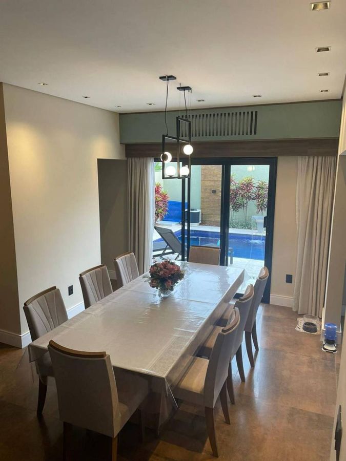 Casa com 4 quartos e 284 m² em Vila Guilhermina, Praia Grande