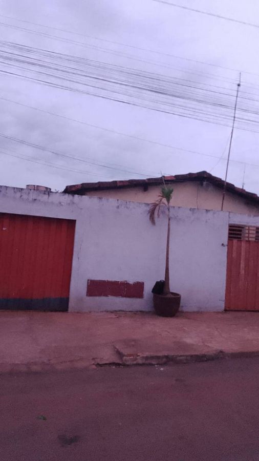 Casa com Grande Área Construída - Casa em Setor Santa Luzia, Rio Verde - à venda - Rural Urbano Imóveis