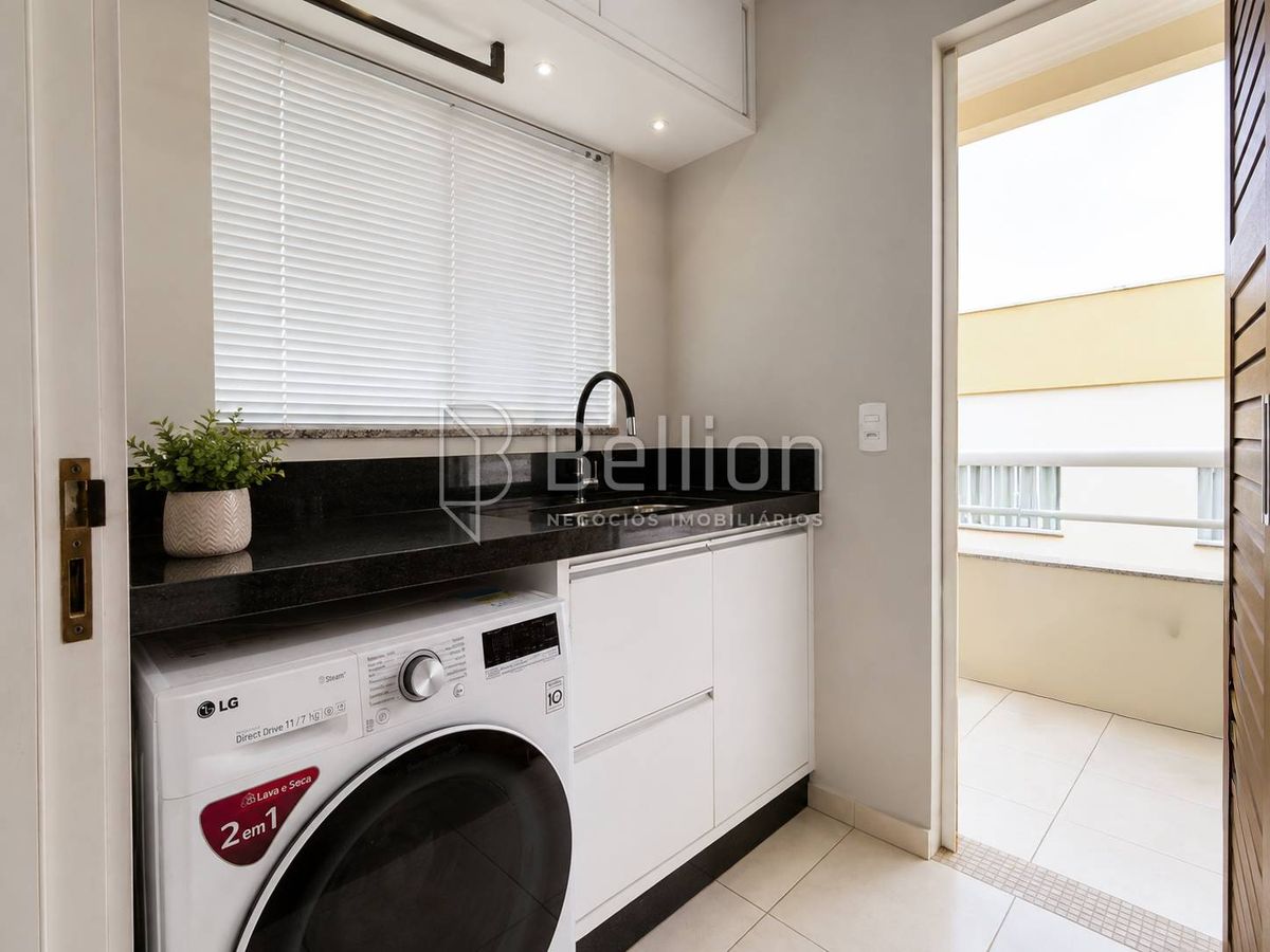 Apartamento Semimobiliado à Venda em Timbó 2 Quartos no Bairro das Capitais