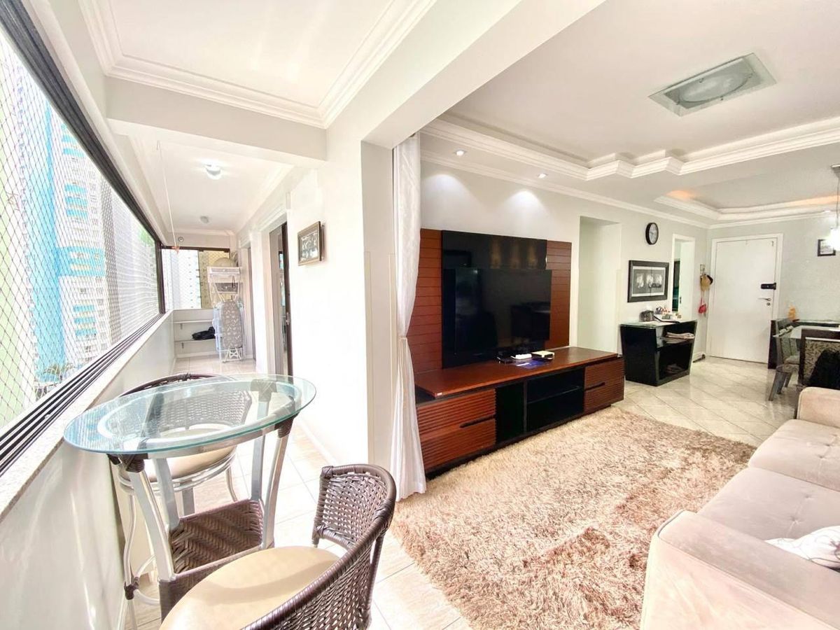 Apartamento mobiliado com 02 dormitórios e vista para o mar no Ed. Dom Gabriel - Apartamento em Centro, Balneário Camboriú - à venda - Desc Imóveis