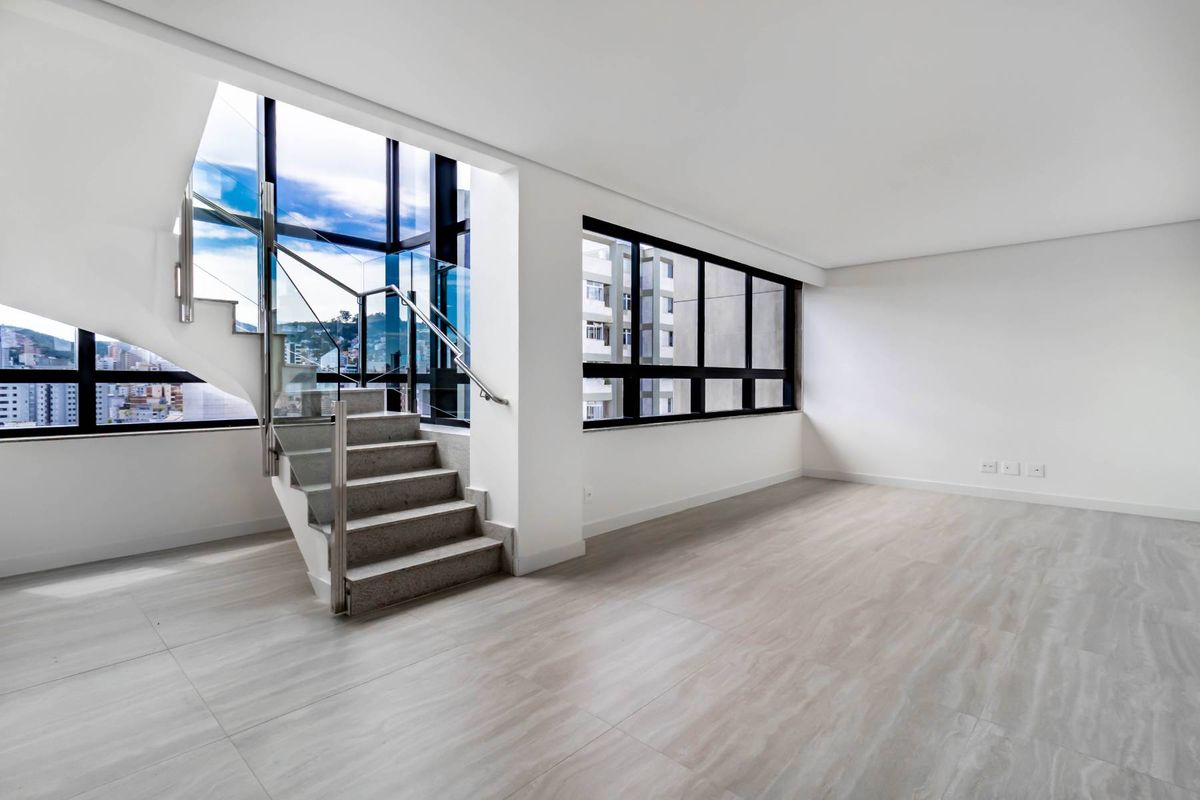 Cobertura com 4 quartos à Venda, Cruzeiro - Belo Horizonte - Cobertura em Cruzeiro, Belo Horizonte - à venda - Silvio Ximenes Imobiliária