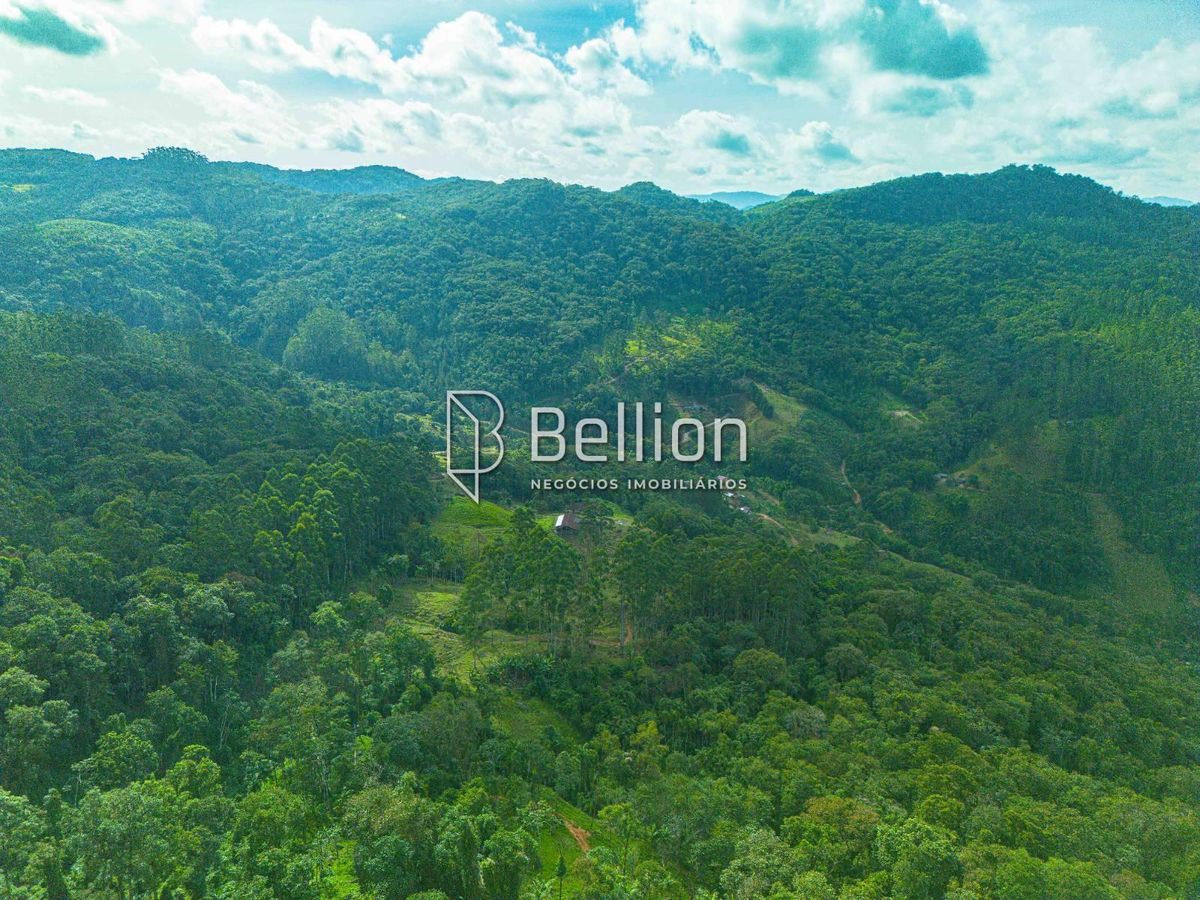 Sítio com 270.000m² no Bairro Tiroleses, Timbó