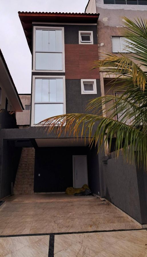Sobrado com 03 Suítes - Condomínio Vila D'Este -Jardim Rio das Pedras - Cotia/SP - Casa em Jardim Rio das Pedras, Cotia - para locação - Alfa Negócios