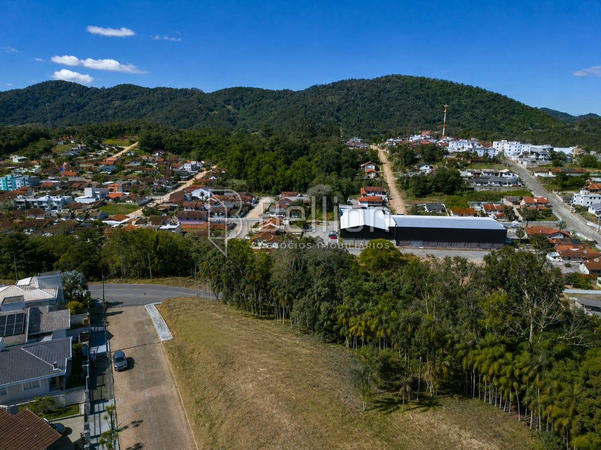 Terreno de 450 m² à Venda Próximo ao Centro de Timbó
