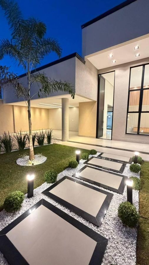 Casa Alto Padrão com 3 suítes plenas no Jardim Europa