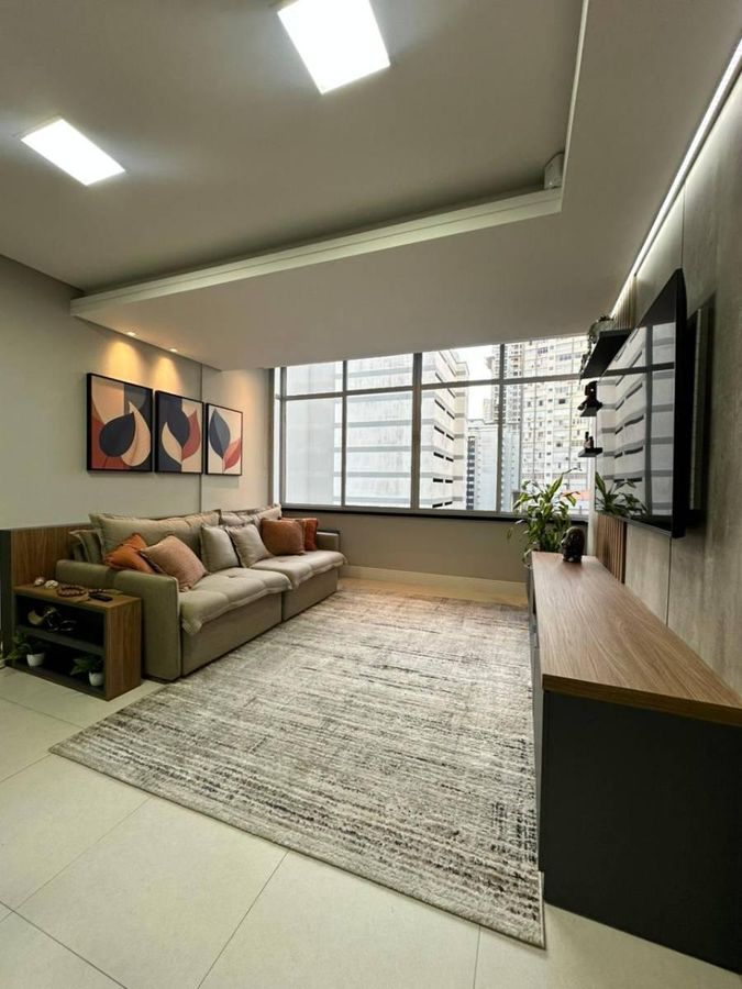Apartamento QUADRA MAR à Venda no Edifício Polaris com 2 dormitórios no Centro de Balneário Camboriú - Apartamento em Centro, Balneário Camboriú - à venda - WOW Imobiliária Ltda