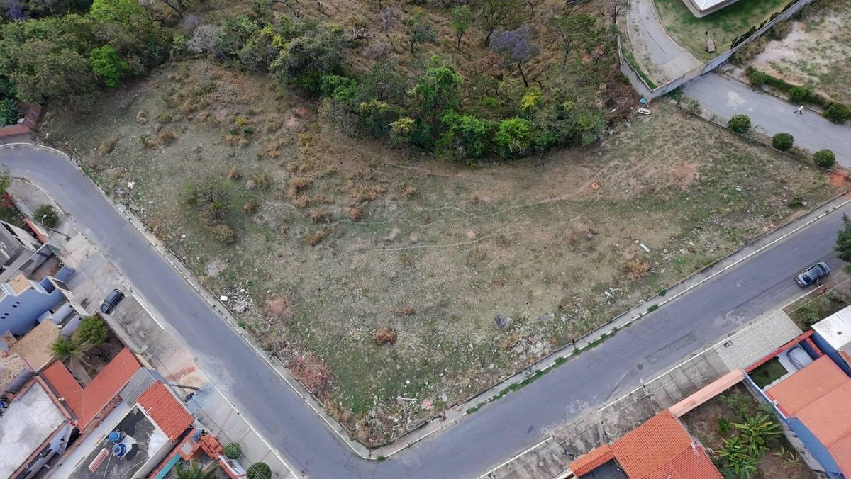 Ótimos Lotes Amplos à Venda – Taquaril, Betim - Lote/Terreno em Residencial Taquaril, Betim - à venda - Via M Empreendimentos Imobiliários Ltda