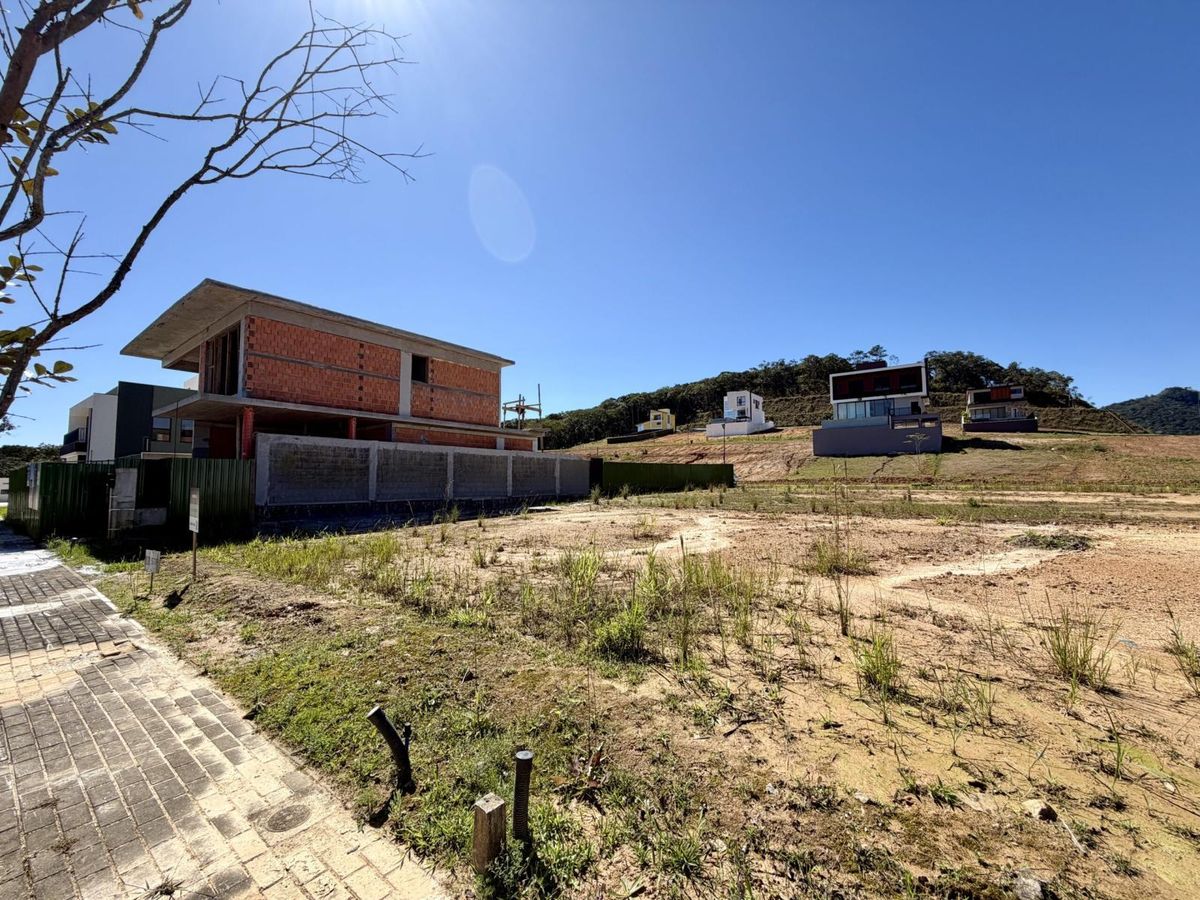 Terreno 311 m² — Colinas de Camboriú, Camboriú/SC - Lote/Terreno em Várzea do Ranchinho (Monte Alegre), Camboriú - à venda - Portal Imóveis Itapema