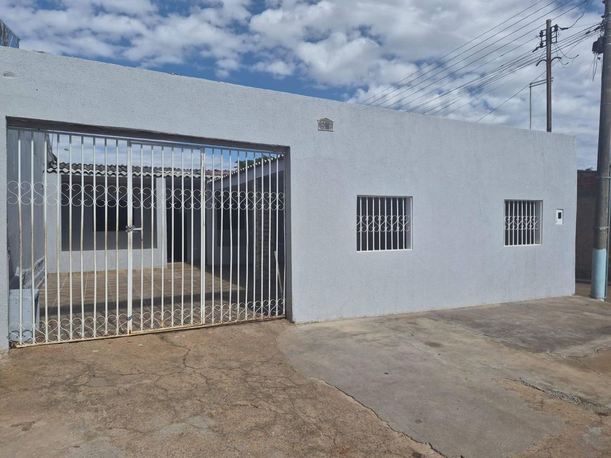 Casa à Venda na QNO 20 Conjunto 3 - Ceilândia | 2 Quartos | Garagem para 3 Carros | Área Gourmet | Financiável - Casa em Ceilândia Norte (Ceilândia), Brasília - à venda - Milton Aparecido Correa
