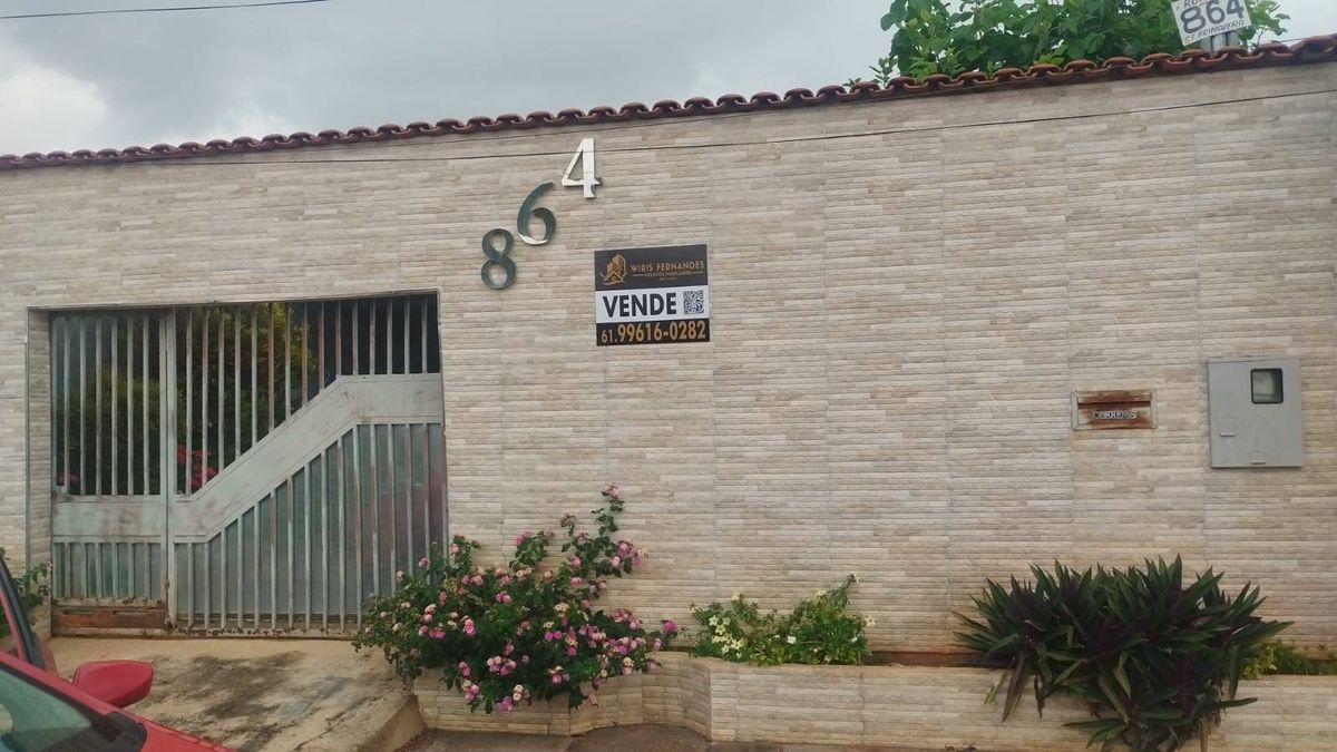 Casa com 3 quartos, Setor Primavera - Formosa - Casa em Setor Primavera, Formosa - à venda - WIRIS FERNANDES NEGÓCIOS IMOBILIÁRIOS