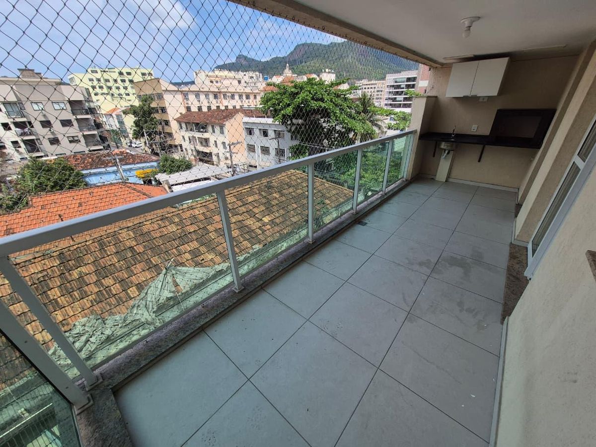 Alugo apartamento na Rua Senador Furtado - Maracanã! Possui varanda, suíte, vaga e infraestrutura - Apartamento em Maracanã, Rio de Janeiro - para locação - MIGUEZ IMOBILIÁRIA