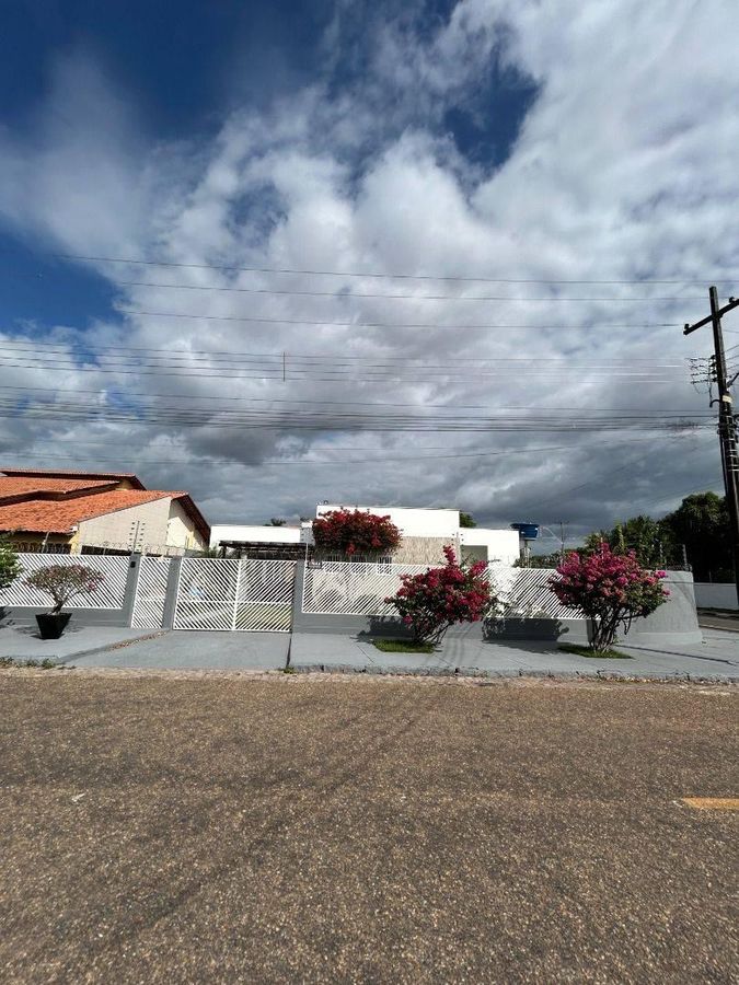 Casa com 2 dormitórios à venda, 200 m² por R$ 980.000,00 - Caçari - Boa Vista/RR - Casa em Caçari, Boa Vista - à venda - MENDES & BARROS LTDA
