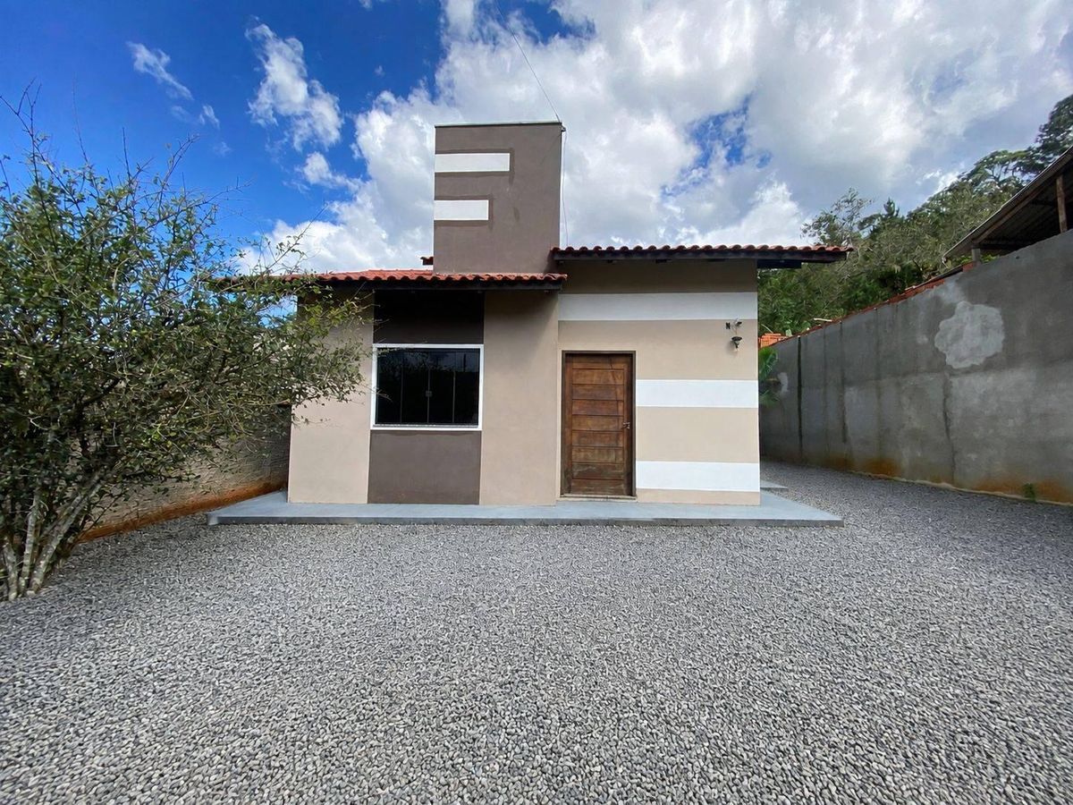 Casa para Venda Ref: 7042 - Casa em Três Rios do Norte, Jaraguá do Sul - à venda - HAUS IMÓVEIS LTDA