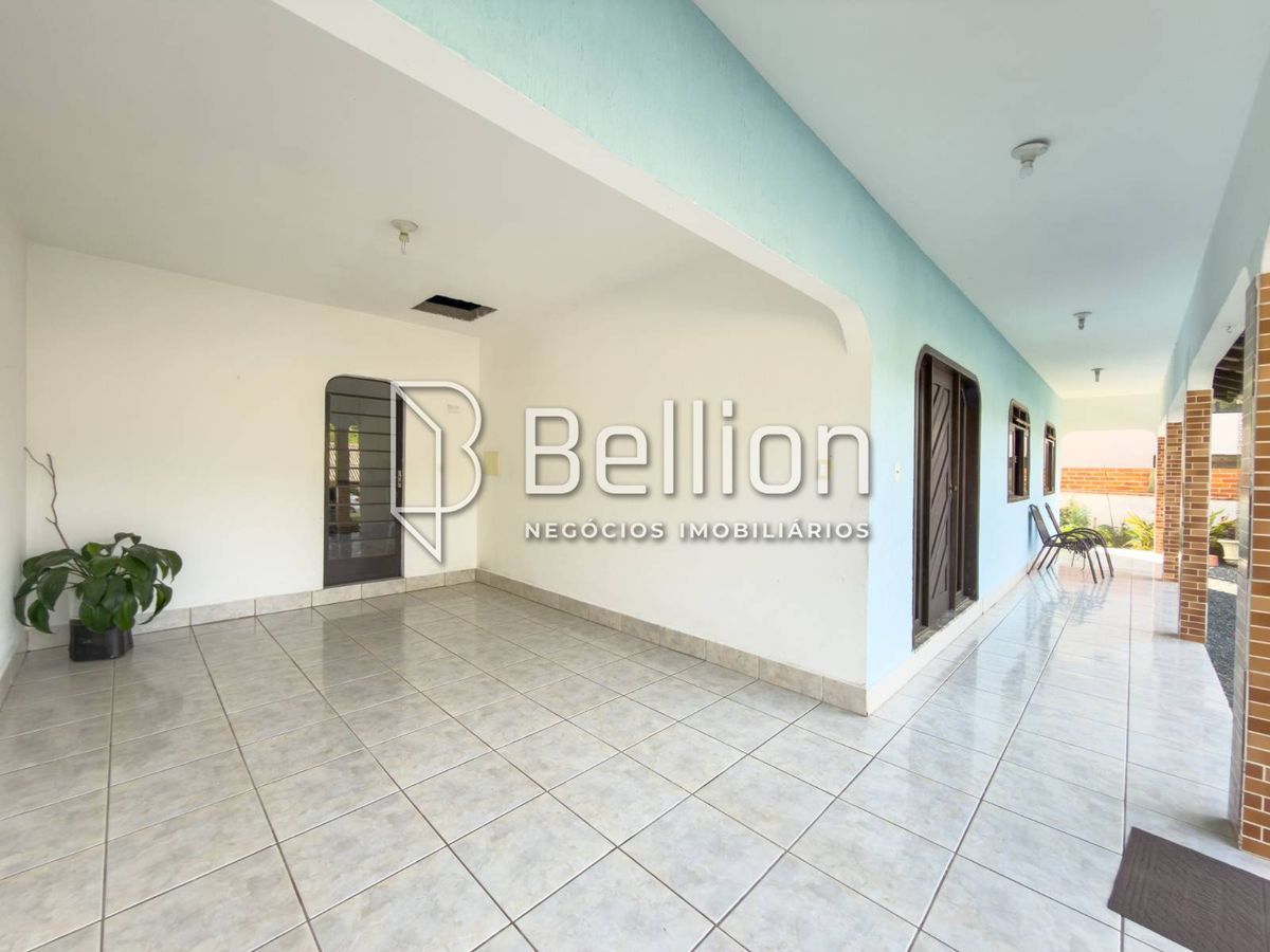 Casa à Venda em Indaial 200 m², 3 Quartos e Terreno de 600 m²