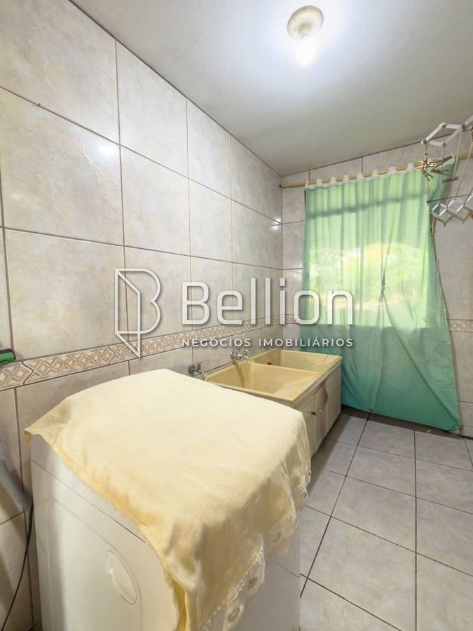 Casa à Venda em Indaial 200 m², 3 Quartos e Terreno de 600 m²