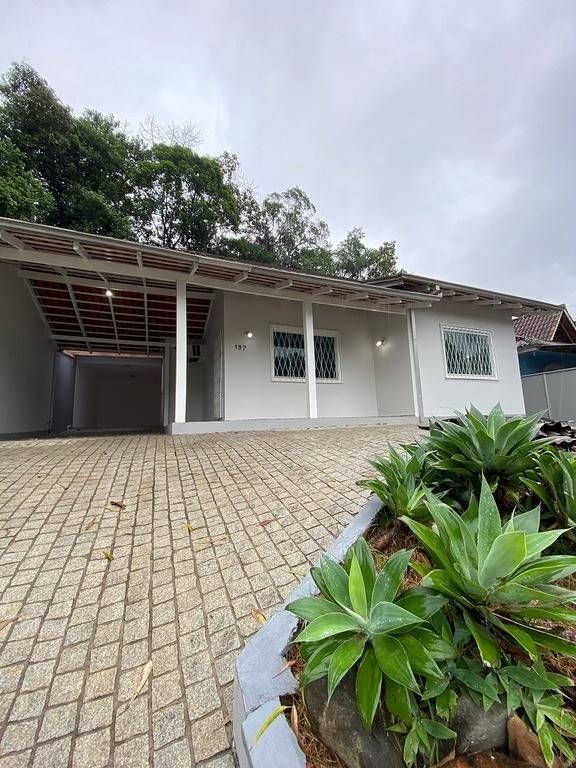 Casa Semi Mobiliado 3 quartos - Casa em Boehmerwald, Joinville - para locação - IMOBILIARIA BORBA