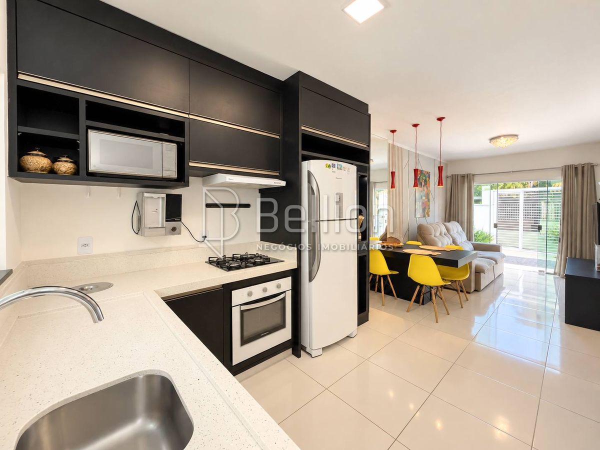 Casa, 2 quartos, 63 m² - Foto 1
