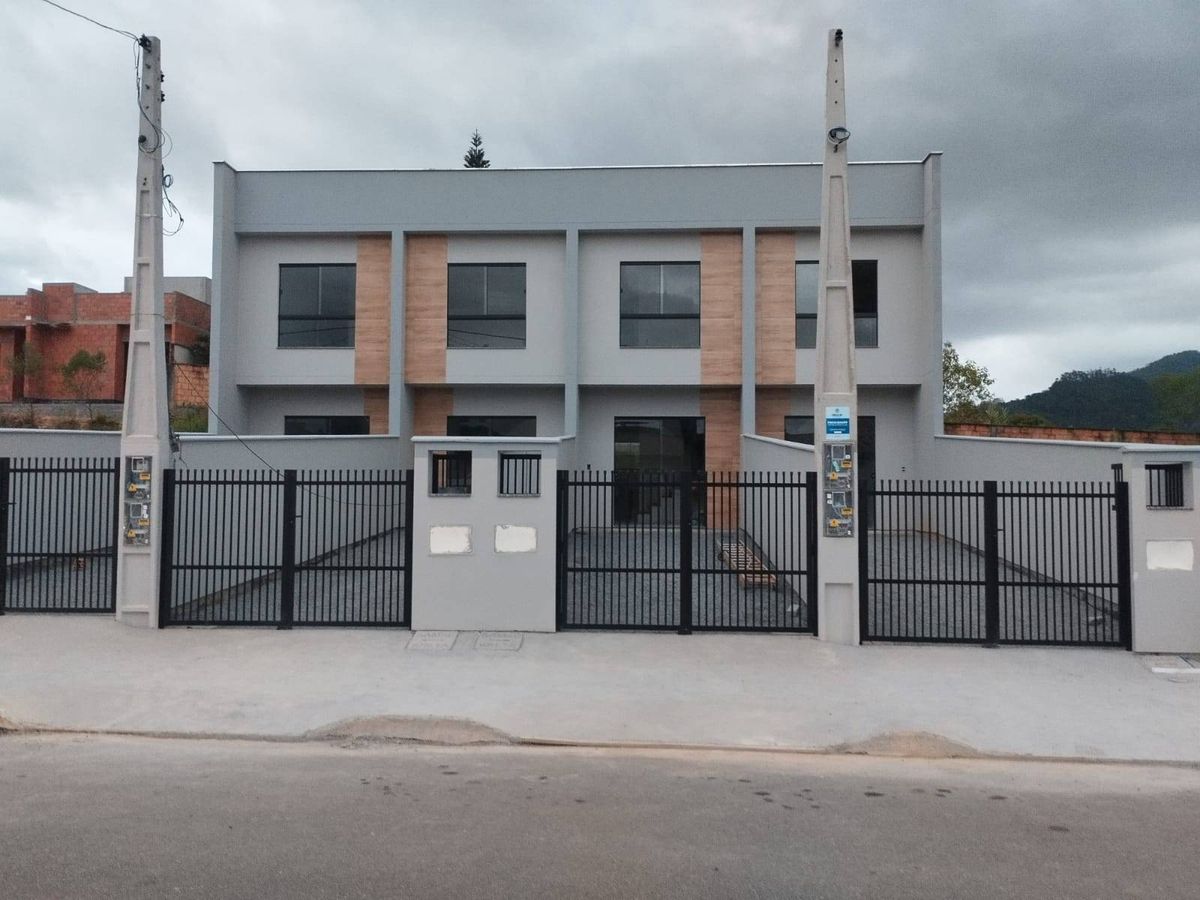 GEMINADO DUPLEX COM 2 QUARTOS | JARAGUÁ 99 - Casa Geminada em Jaraguá 99, Jaraguá do Sul - à venda - D2 Imóveis