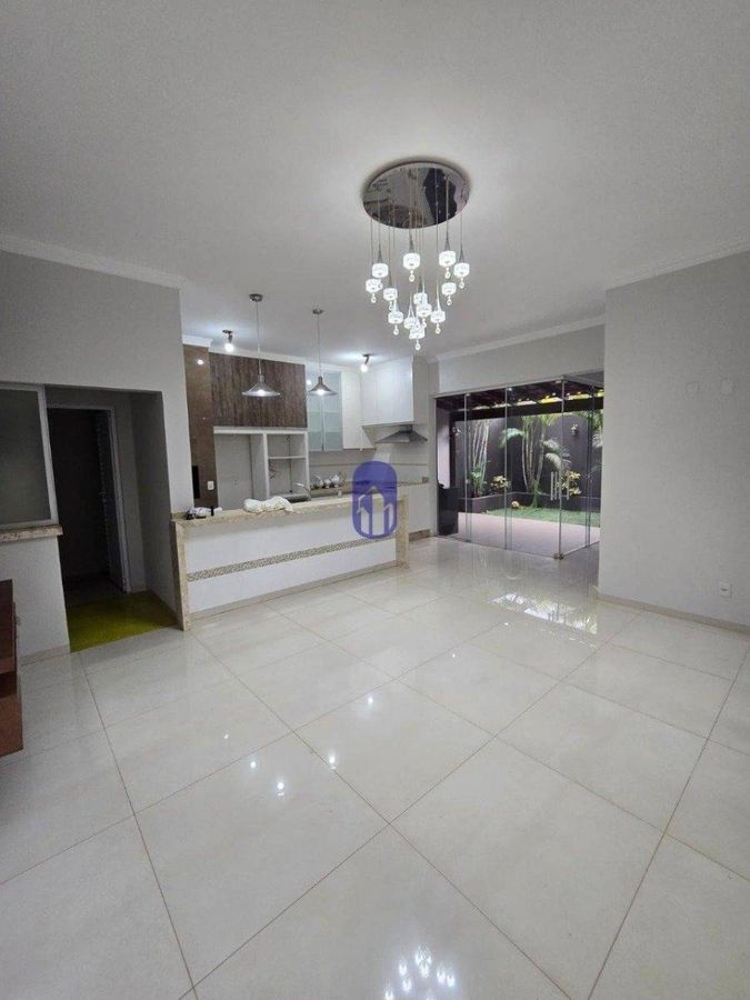 Casa com 3 quartos, 3 suítes