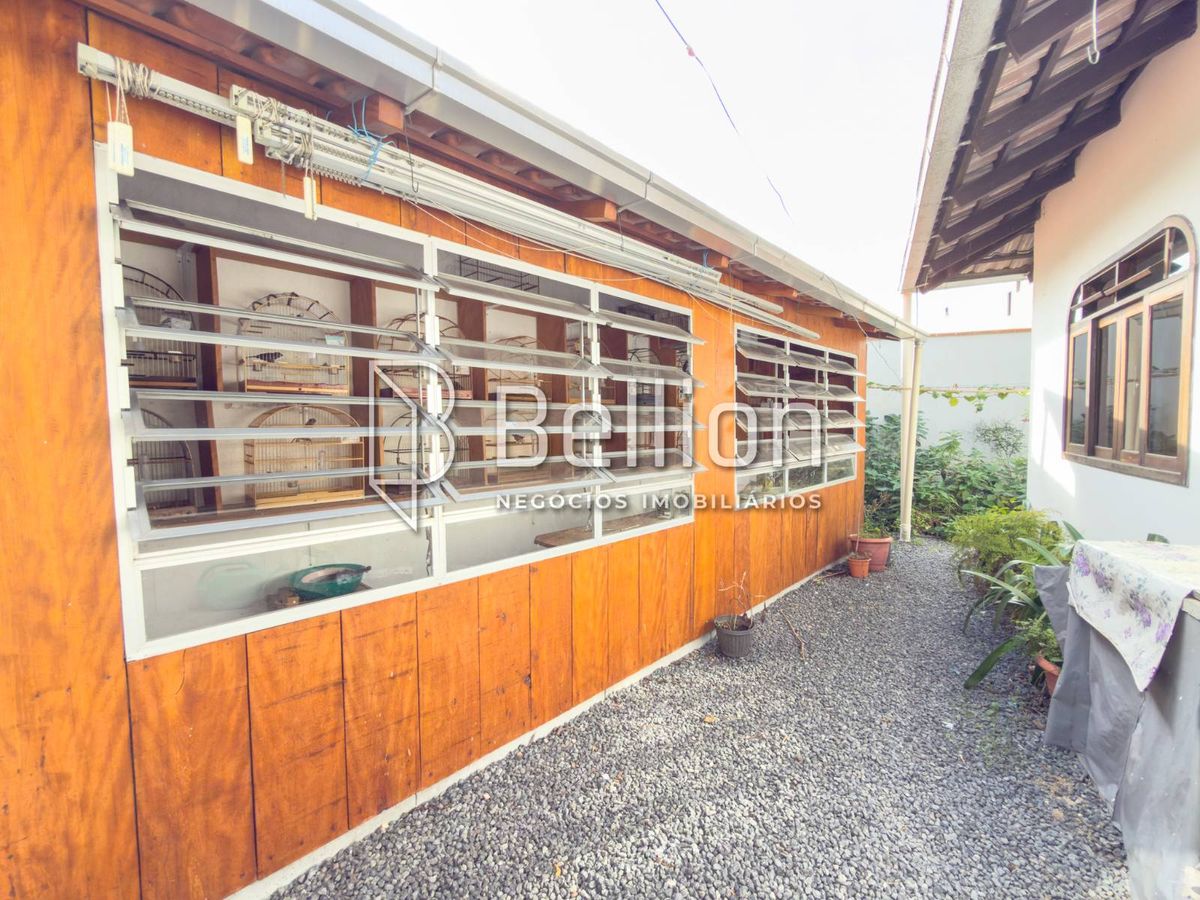 Casa à Venda em Indaial 200 m², 3 Quartos e Terreno de 600 m²