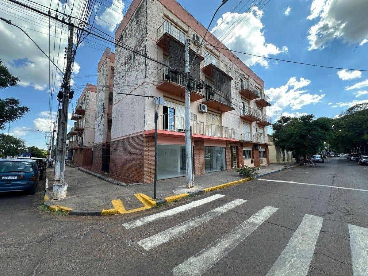 2 Quartos no Centro, São Borja: Apartamento Usado com 77m², 2 Banheiros, Desocupado - Apartamento em Centro, São Borja - à venda - G2 Imóveis