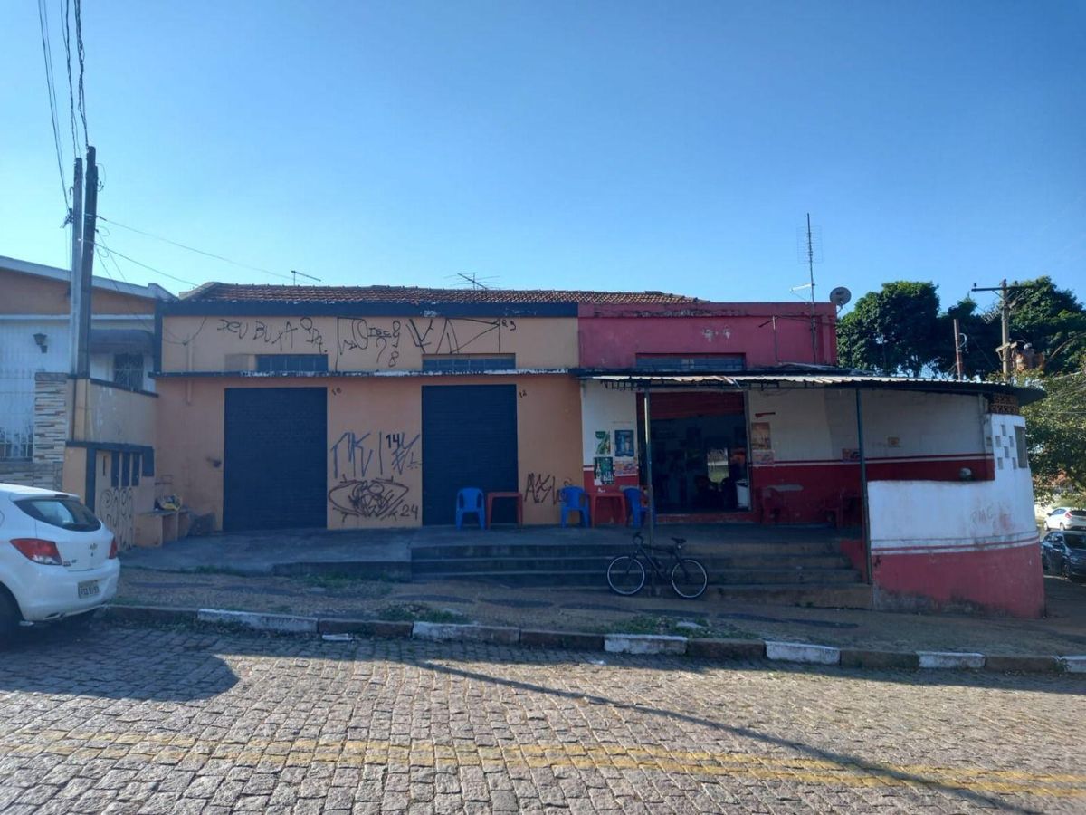 Terreno 400m2 com prédio comercial, 2 salas adjuntas e uma casa adjunta ao prédio. Excelente ponto comercial em bairro tradicional, em Valinhos., foto 3