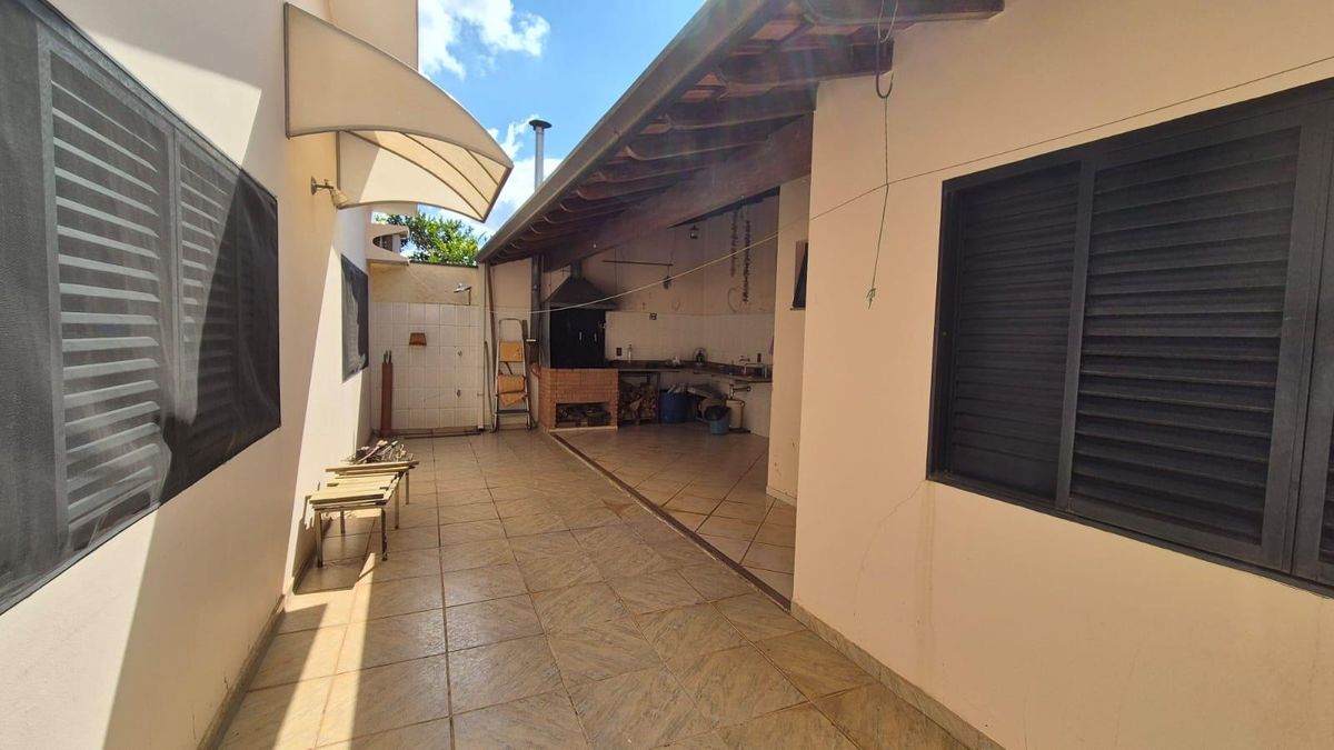 VENDO CASA NO BAIRRO NOVA SAO JOÃO - Casa em Jardim Nova São João, São João da Boa Vista - à venda - BOCOLI IMÓVEIS