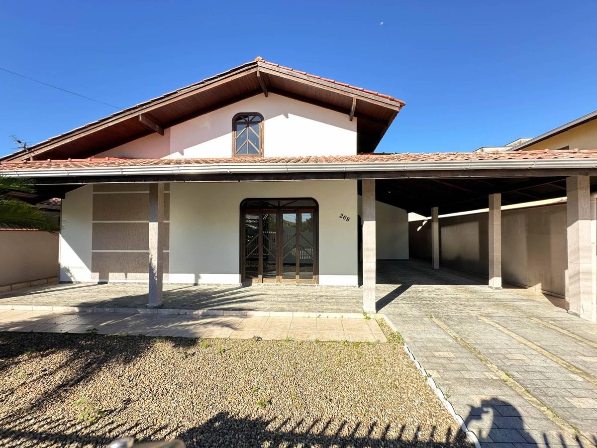 CASA COM SUÍTE + 4 QUARTOS, CENTENÁRIO - Casa em Centenário, Jaraguá do Sul - à venda - IMOB Imóveis