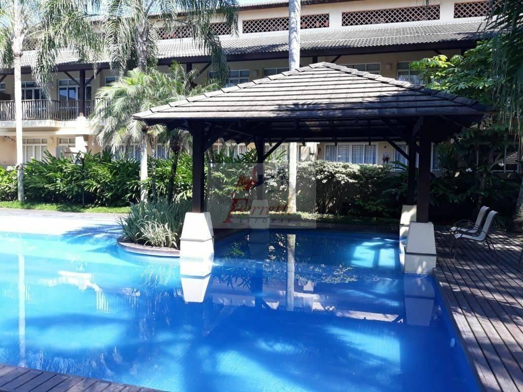 Apartamento duplex com 2 dormitórios pé na areia à venda em Guarujá/SP
