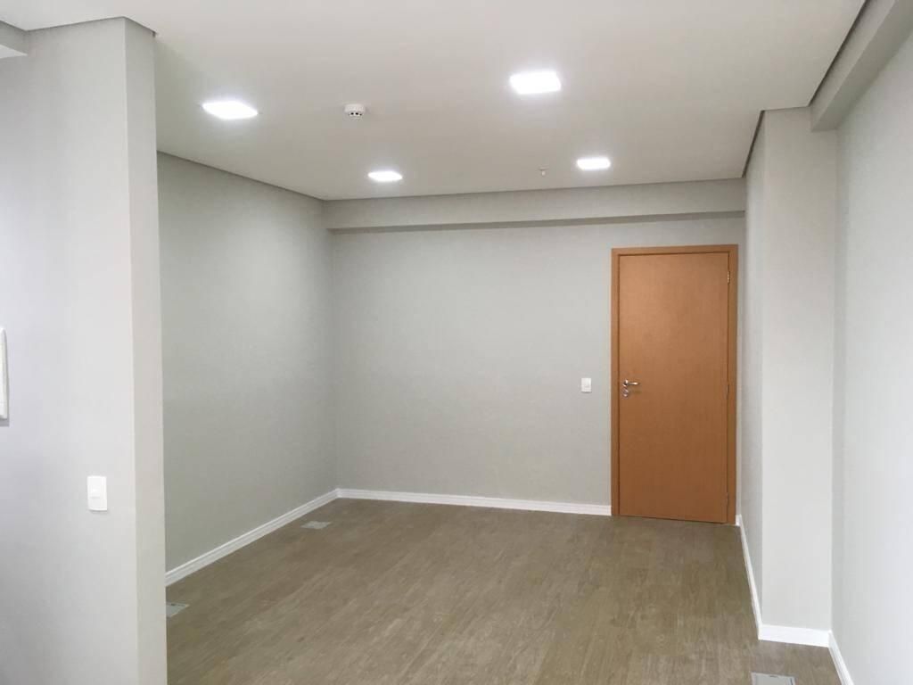 Sala Comercial Boulevard Jacareí Sp Aceita Imóvel de Menor - Salas Comerciais em Centro, Jacareí - à venda - LISURA IMÓVEIS
