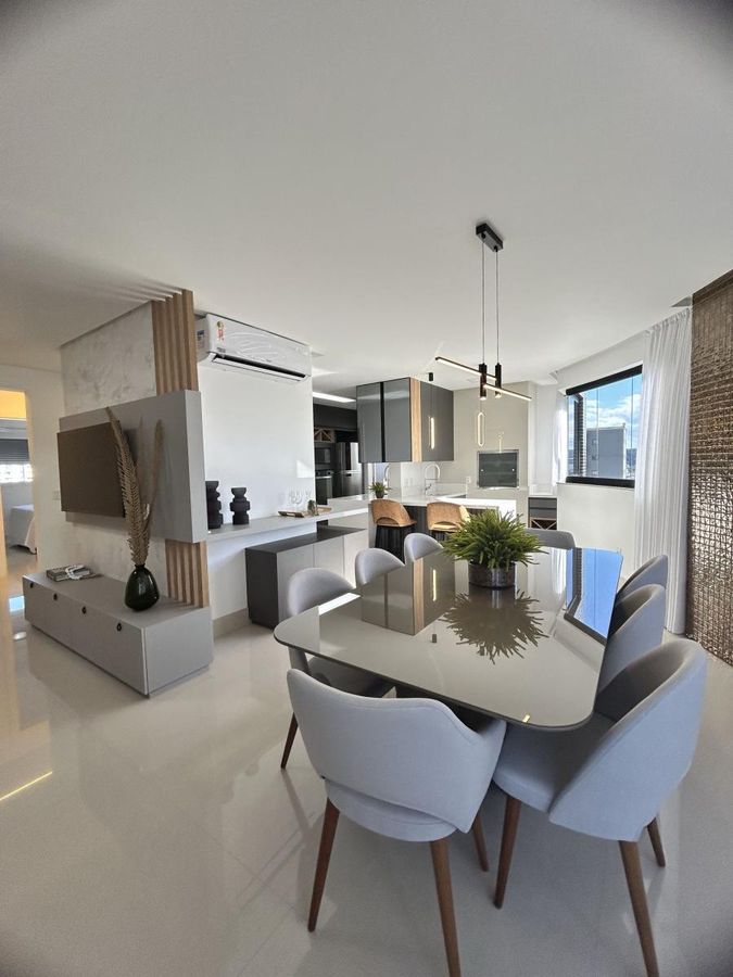 Apartamento Mobiliado a Venda com 4 Suítes e 3 Vagas de Garagem | Ed Villa Castelli em Balneário Camboriú - Apartamento em Centro, Balneário Camboriú - à venda - Hárpia Imóveis