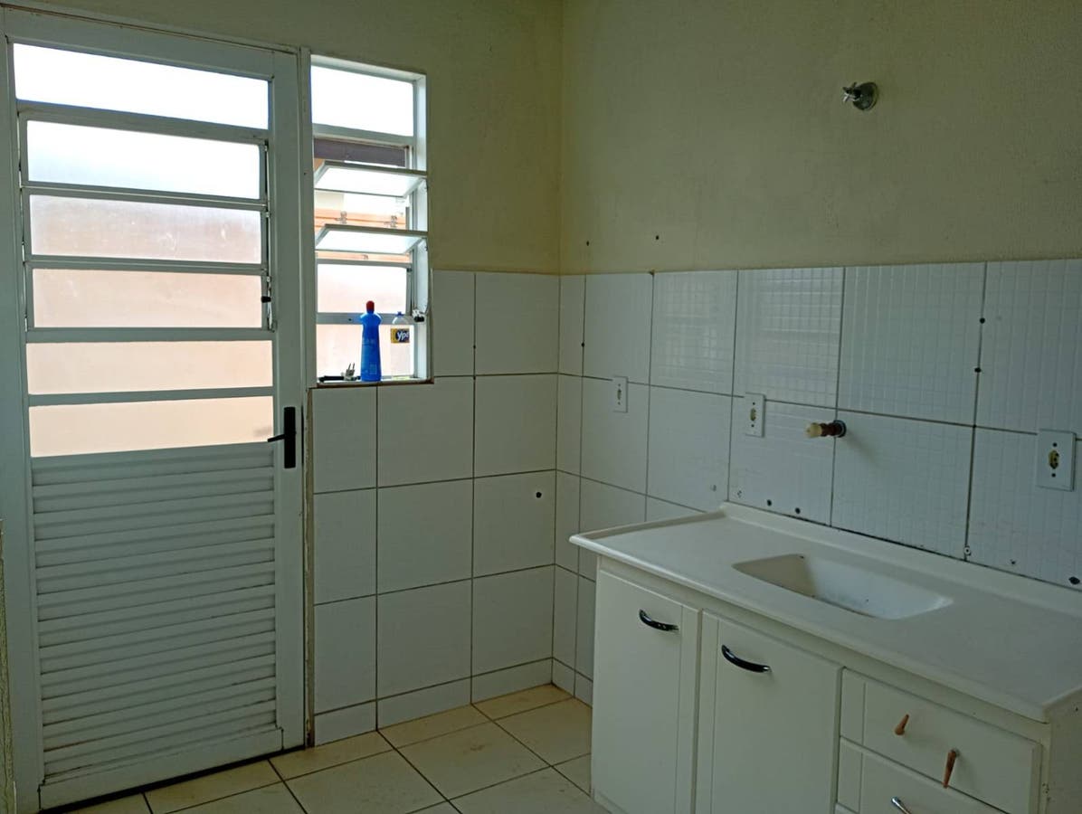 Casa para Alugar com 2 Quartos e entrada para 2 Carros no Bannwart - Avaré - Casa em Residencial Mário Emílio Bannwart, Avaré - para locação - CRYSTAL IMÓVEIS