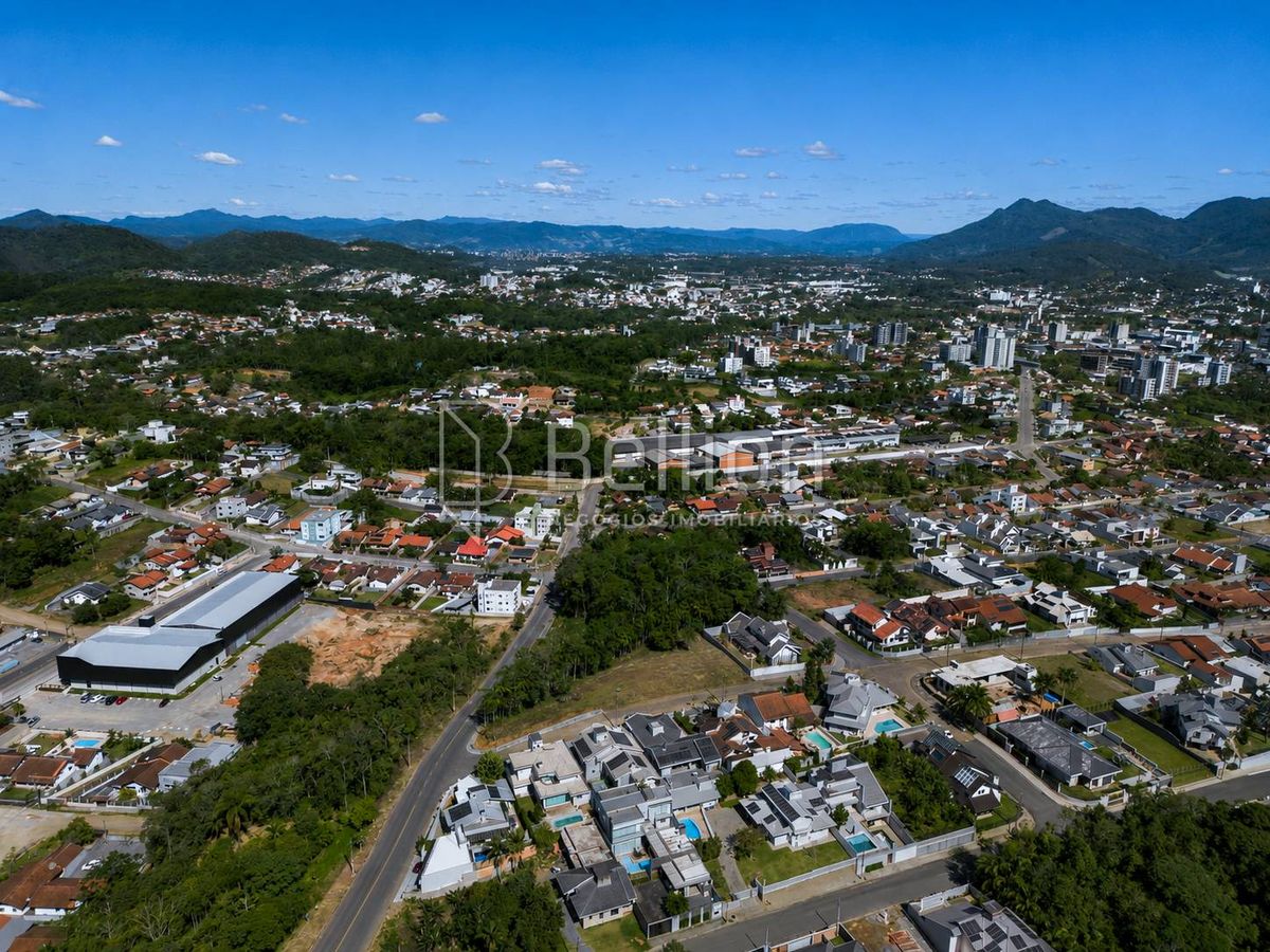 Terreno de 450 m² à Venda Próximo ao Centro de Timbó