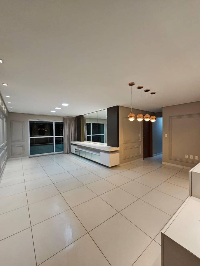 O apartamento tem 185 m², 4 suítes, posição nascente. 4 suítes, 3 vagas de garagem. - Apartamento em Brisamar, João Pessoa - à venda - Pedro Soares Imóveis
