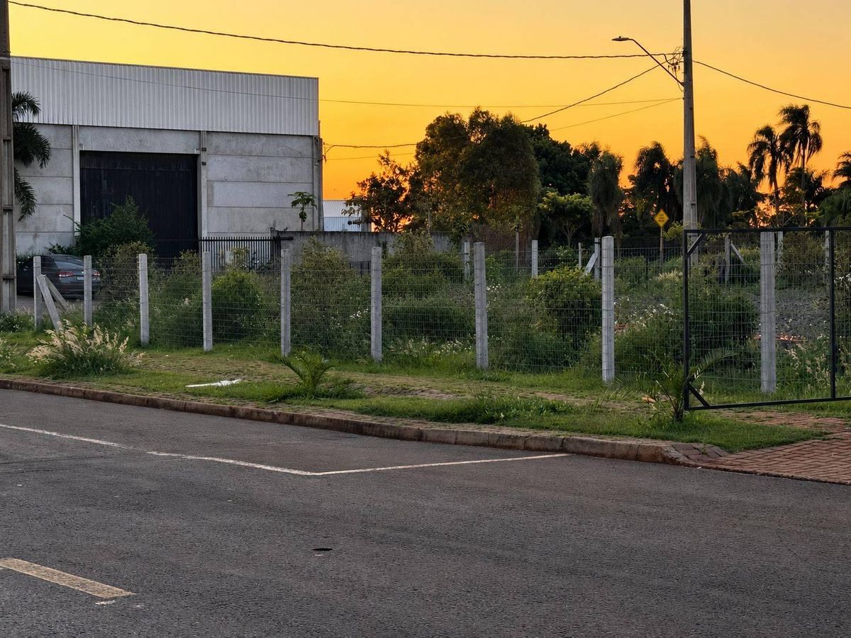 TERRENOS NO LOTEAMENTO COLINA DOURADA - LOTEAMENTOS em Vista Linda, Cascavel - à venda - Terrenos Cascavel LTDA