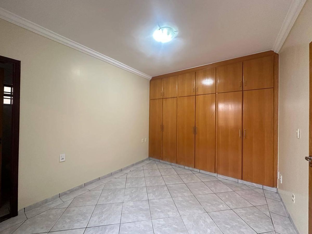 Foto 13 — Casa com 3 quartos, Setor Universitário - Rio Verde