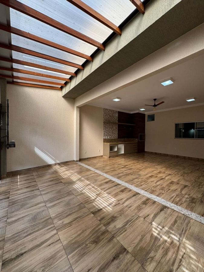 Casa com 3 quartos, Parque Laranjeiras - Rio Verde - Casa em Parque Laranjeiras, Rio Verde - à venda - Futura Imóveis