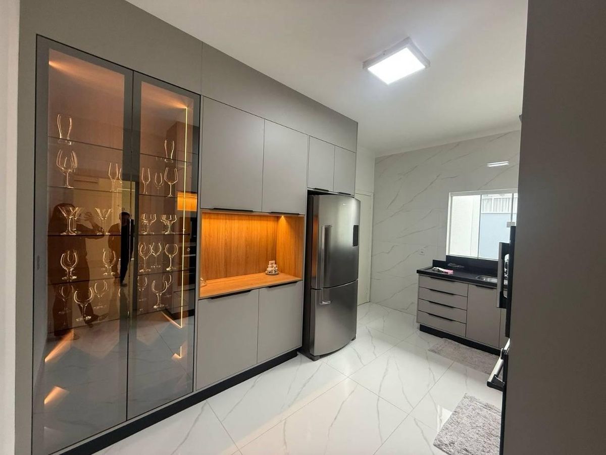 Casa com 2 quartos, 1 suíte - Condomínio Ilha Bela, Sorriso
