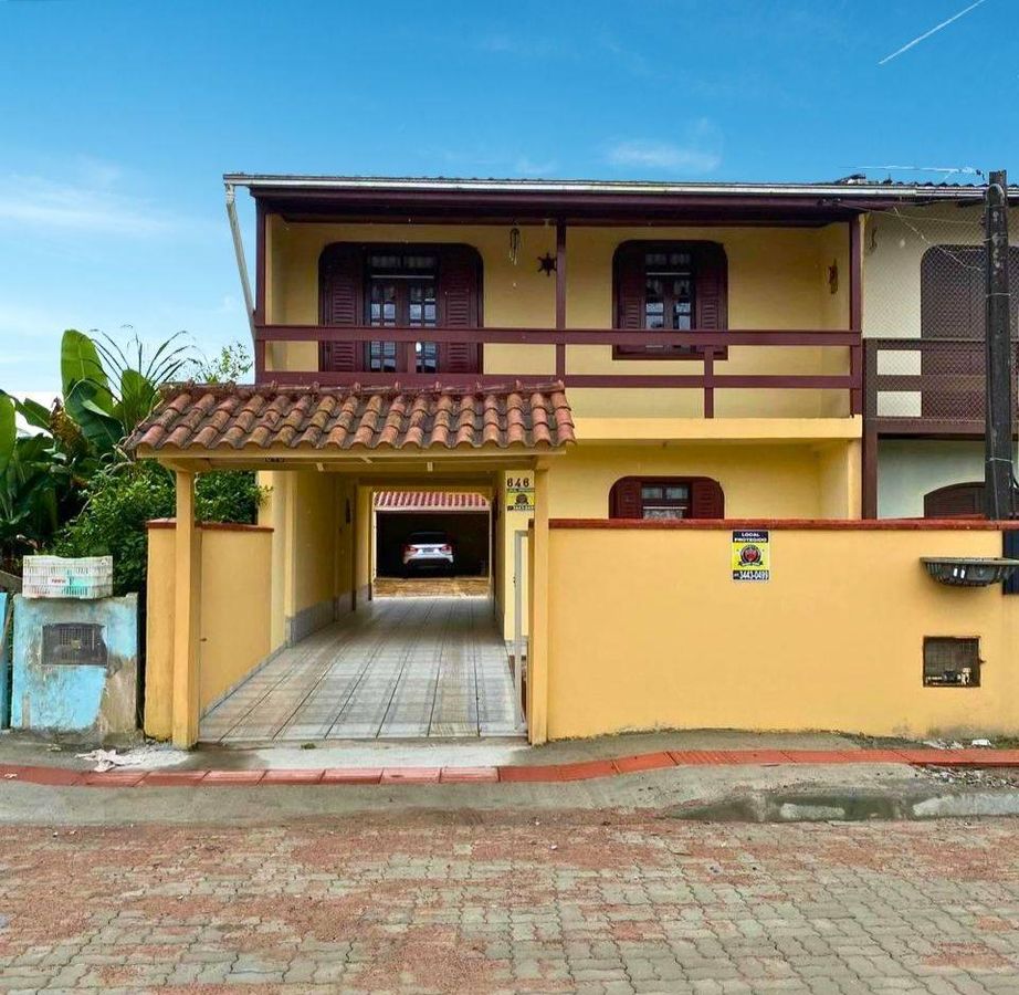 Sobrado com 4 dormitórios à venda, 107 m² por R$ 690.000 - Itapema do Norte - Itapoá/SC - Sobrado em Itapema do Norte, Itapoá - à venda - Nossa Praia Imóveis