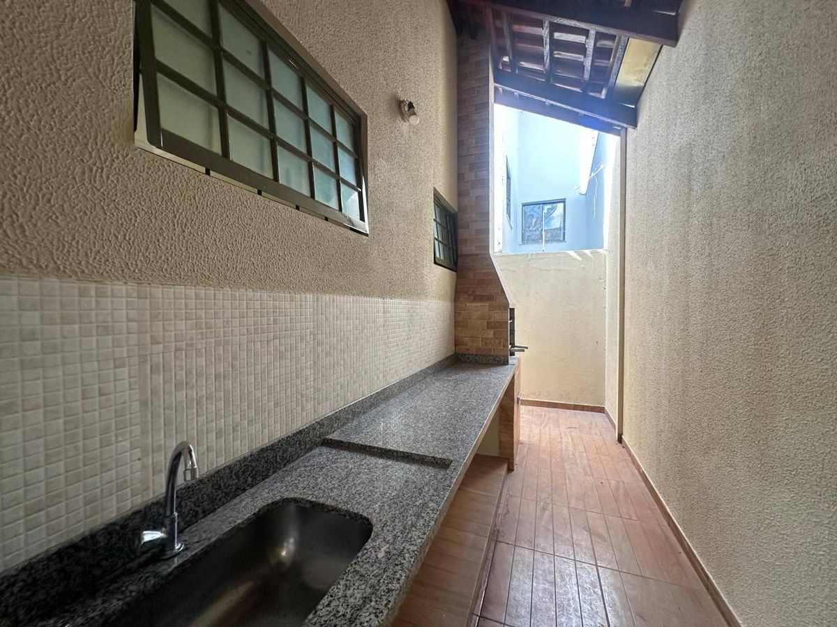 Foto 21 — Casa com 3 quartos, Setor Universitário - Rio Verde
