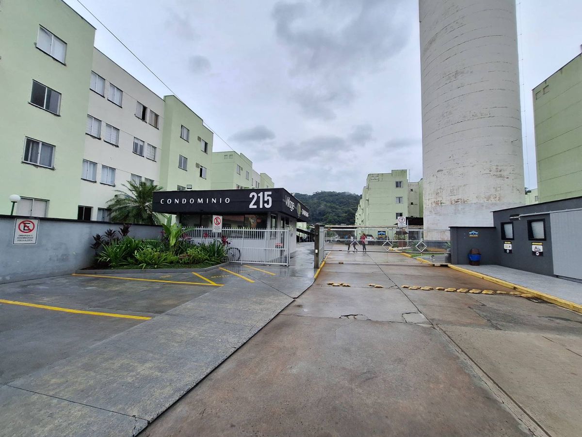 Apartamento Iririu - Apartamento em Iririú, Joinville - à venda - CHALUZIM IMÓVEIS LTDA