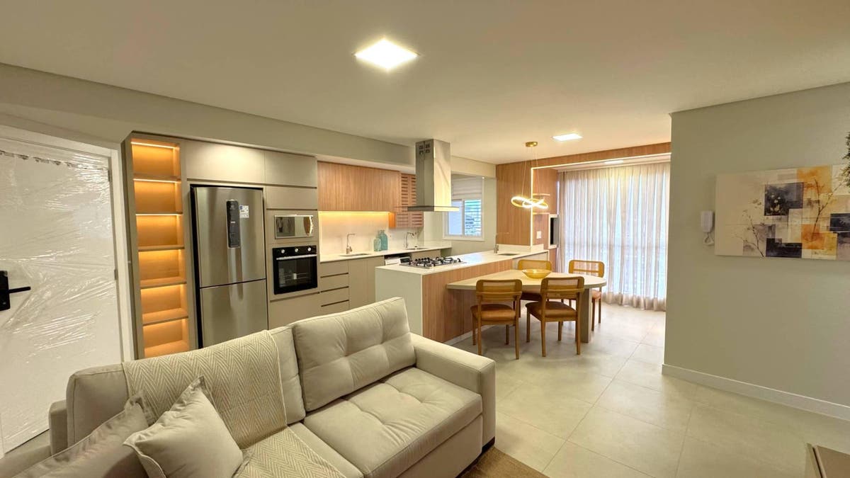 Apartamento Mobiliado | Centro | 3 quartos (1 suíte) | 76m² - Apartamento em Centro, Jaraguá do Sul - à venda - MACROimoveis.com